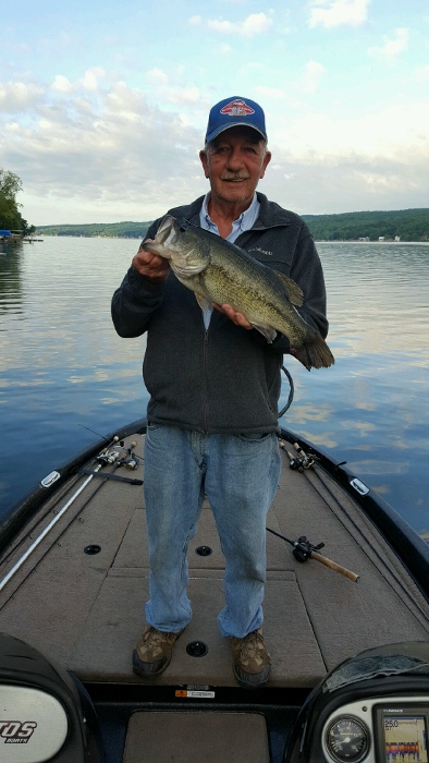 JimSmithLunkerKeuka (394x700)